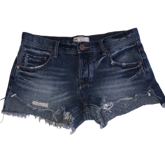 Free People Size 26 Shorts Jean Distressed Blue Button Fly Cut Off Boho Beach - Picture 1 of 5